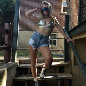 Meet your Posher, Faye